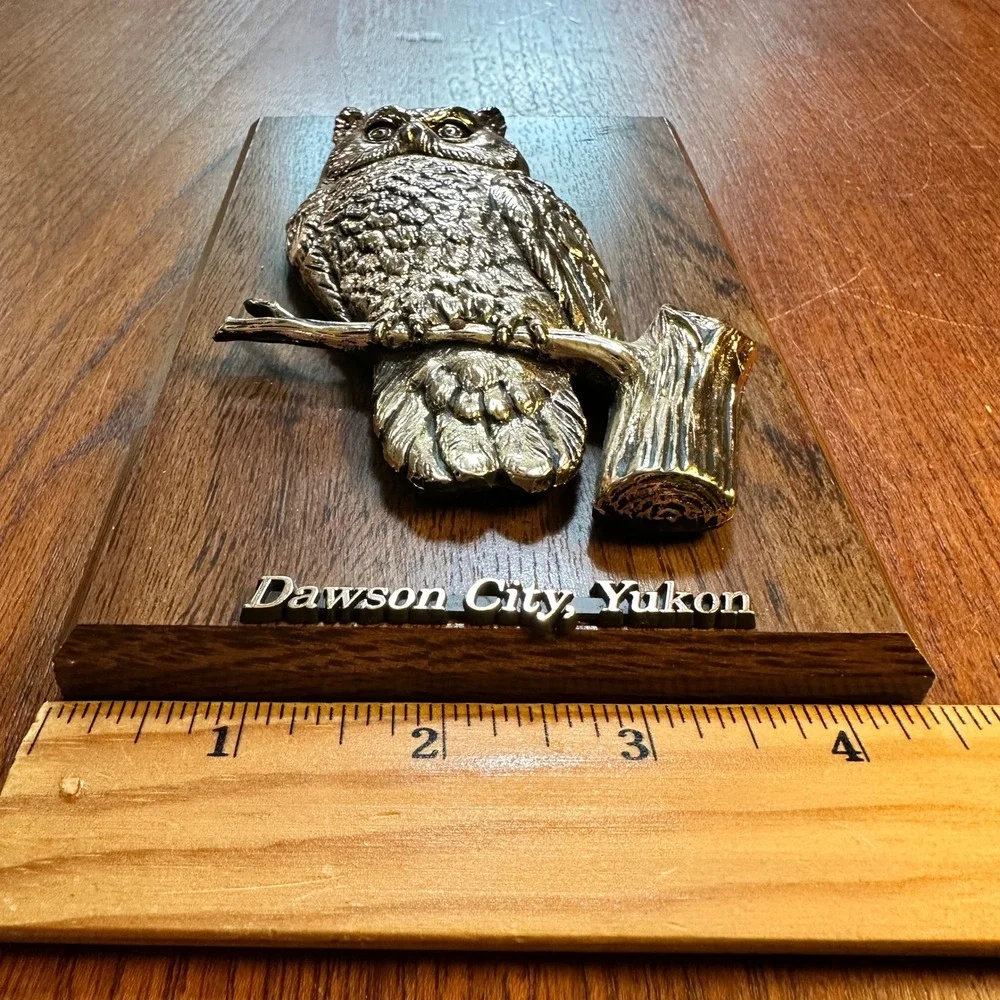 A&F Canada Vintage Dawson City Yukon 3D Owl Wood Plaque Wall Decor Size 6.5x3.75